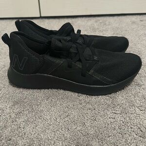 New Balance Dynosoft Black Sneakers